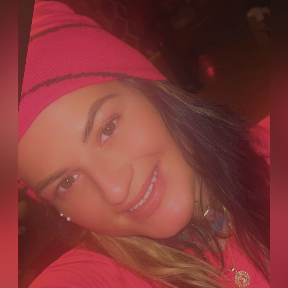 Meet your Posher, Ana